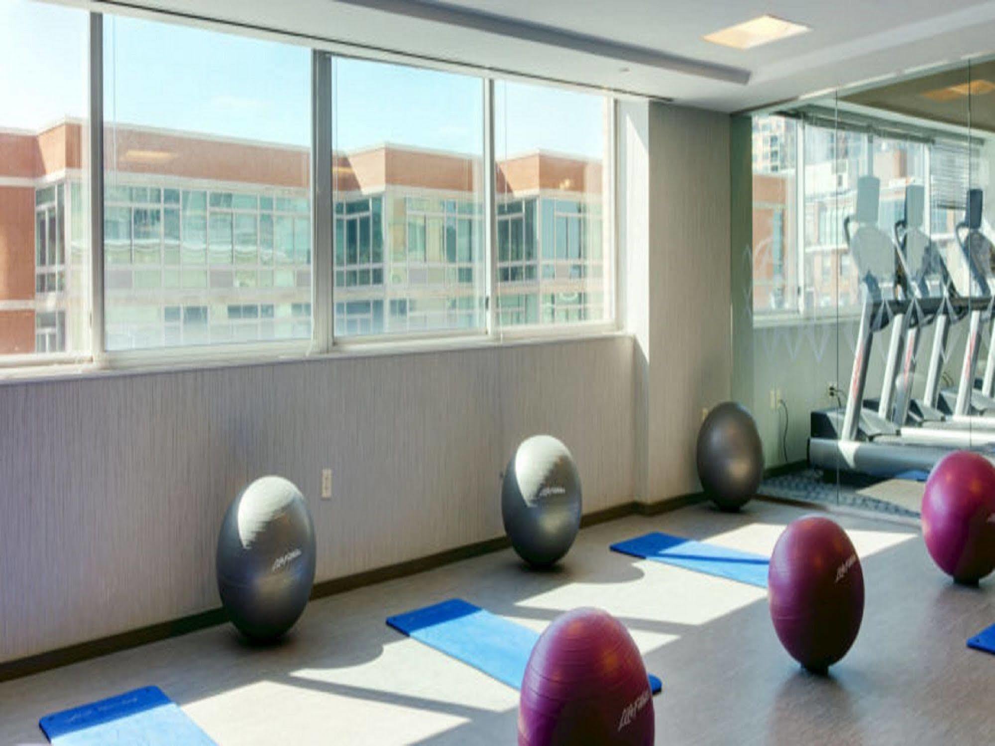 Global Luxury Suites At Exchange Jersey City Buitenkant foto