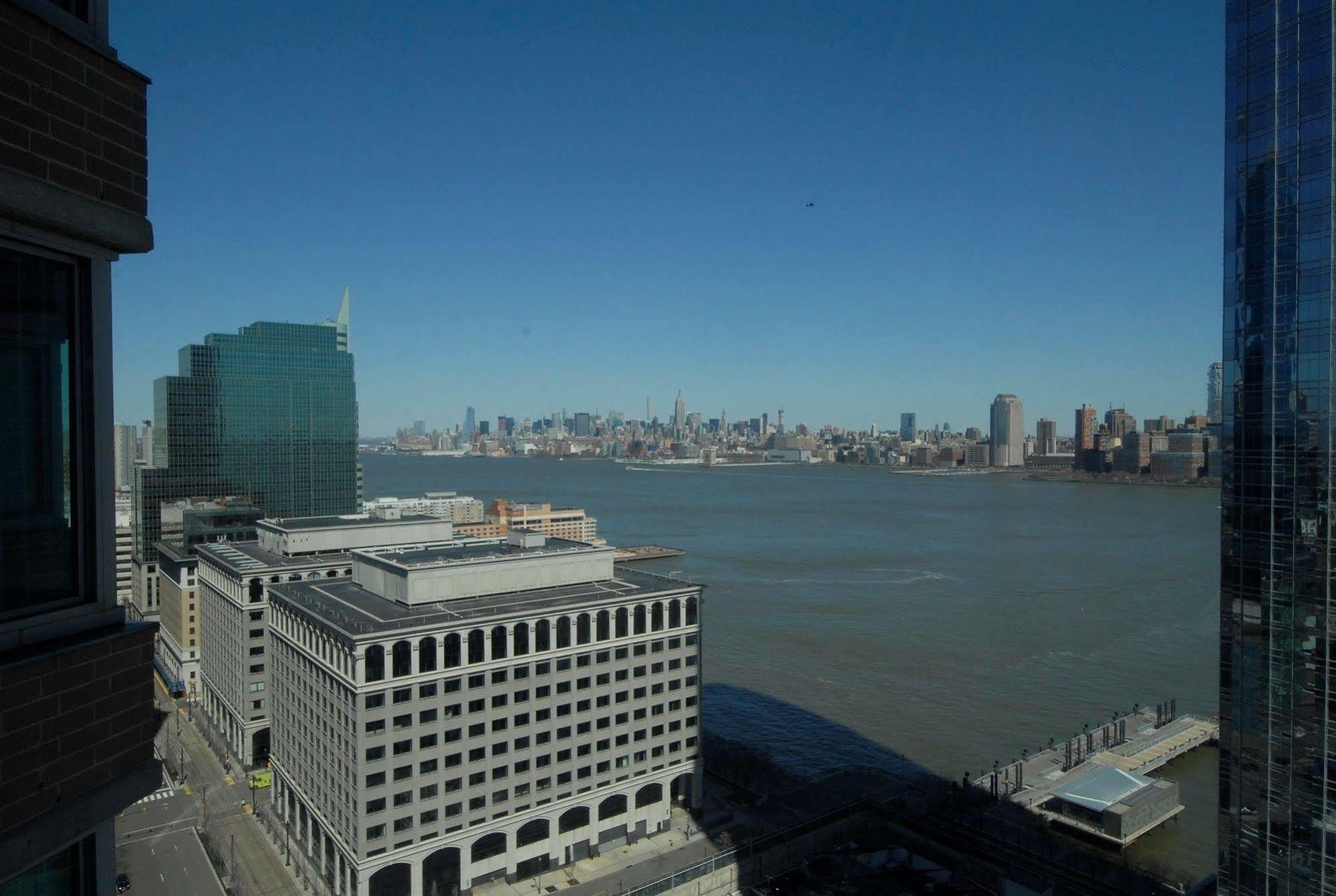 Global Luxury Suites At Exchange Jersey City Buitenkant foto